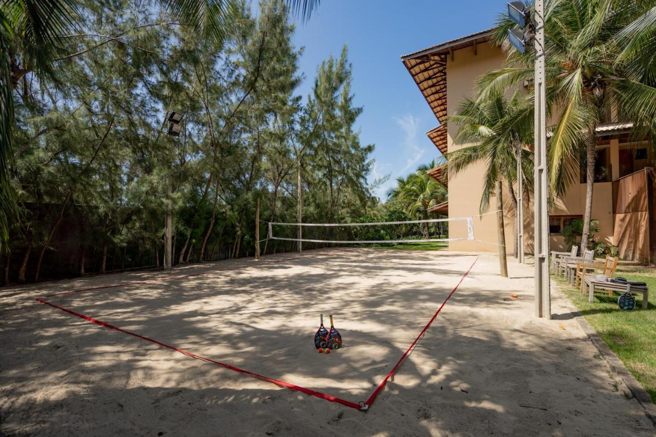 Carmel Cumbuco Resort Eksteriør billede A beach tennis court